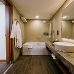 Doubletree By Hilton