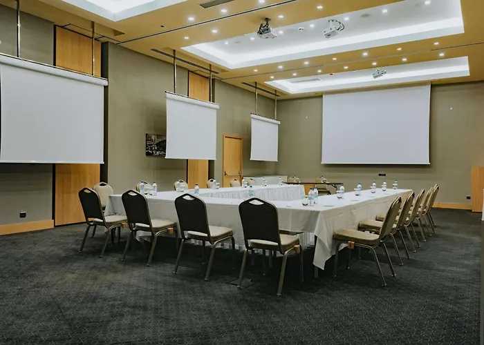 Ξενοδοχείο Doubletree By Hilton 5*