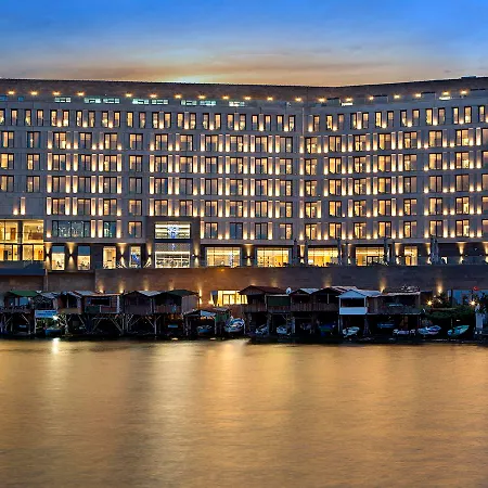 Doubletree By Hilton トラブゾン