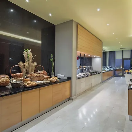 Doubletree By Hilton 5*