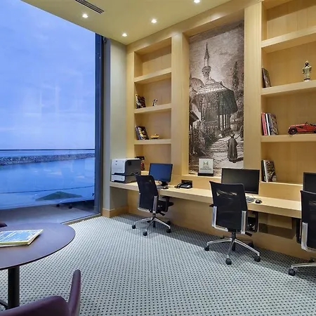ホテル Doubletree By Hilton