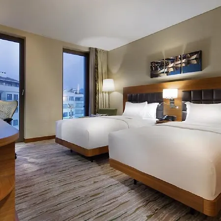 Doubletree By Hilton Трабзон